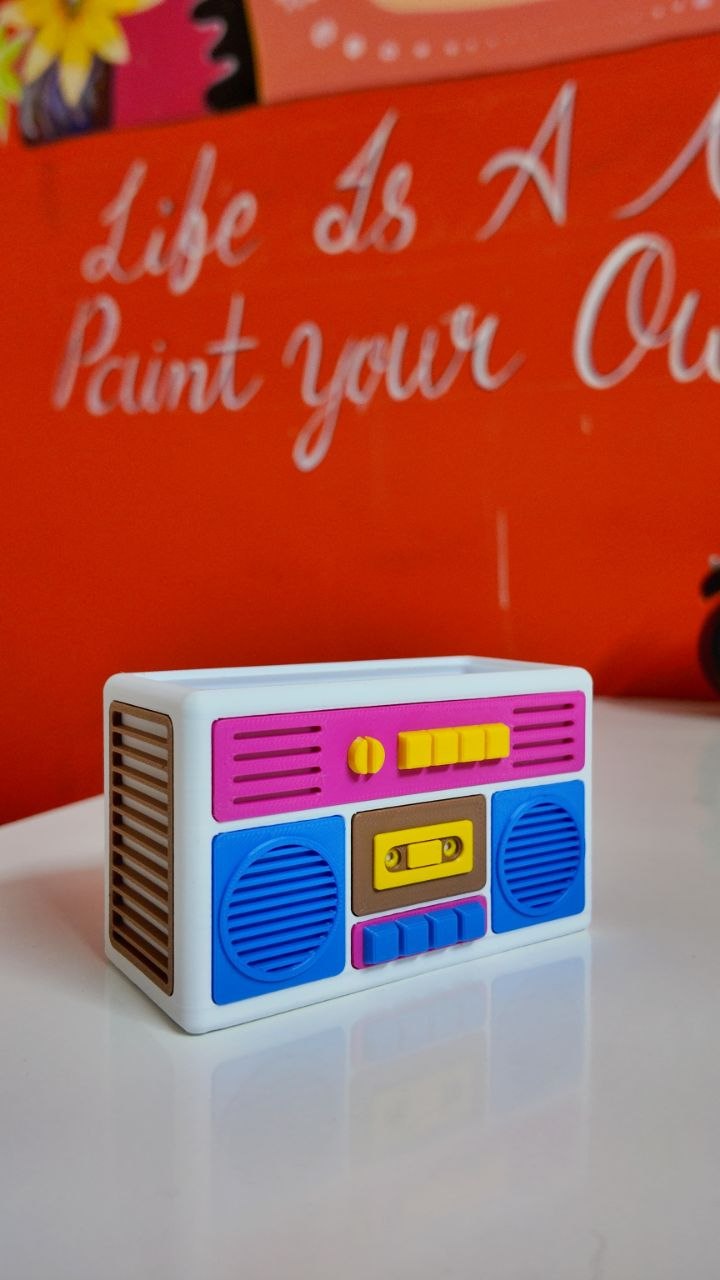 Vintage Radio Styled Penholder