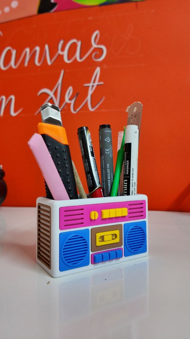 Vintage Radio Styled Penholder